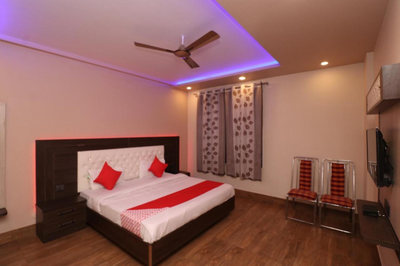 Oyo 33387 Laxmi Lawn And Resort Suite Lucknow Bagian luar foto